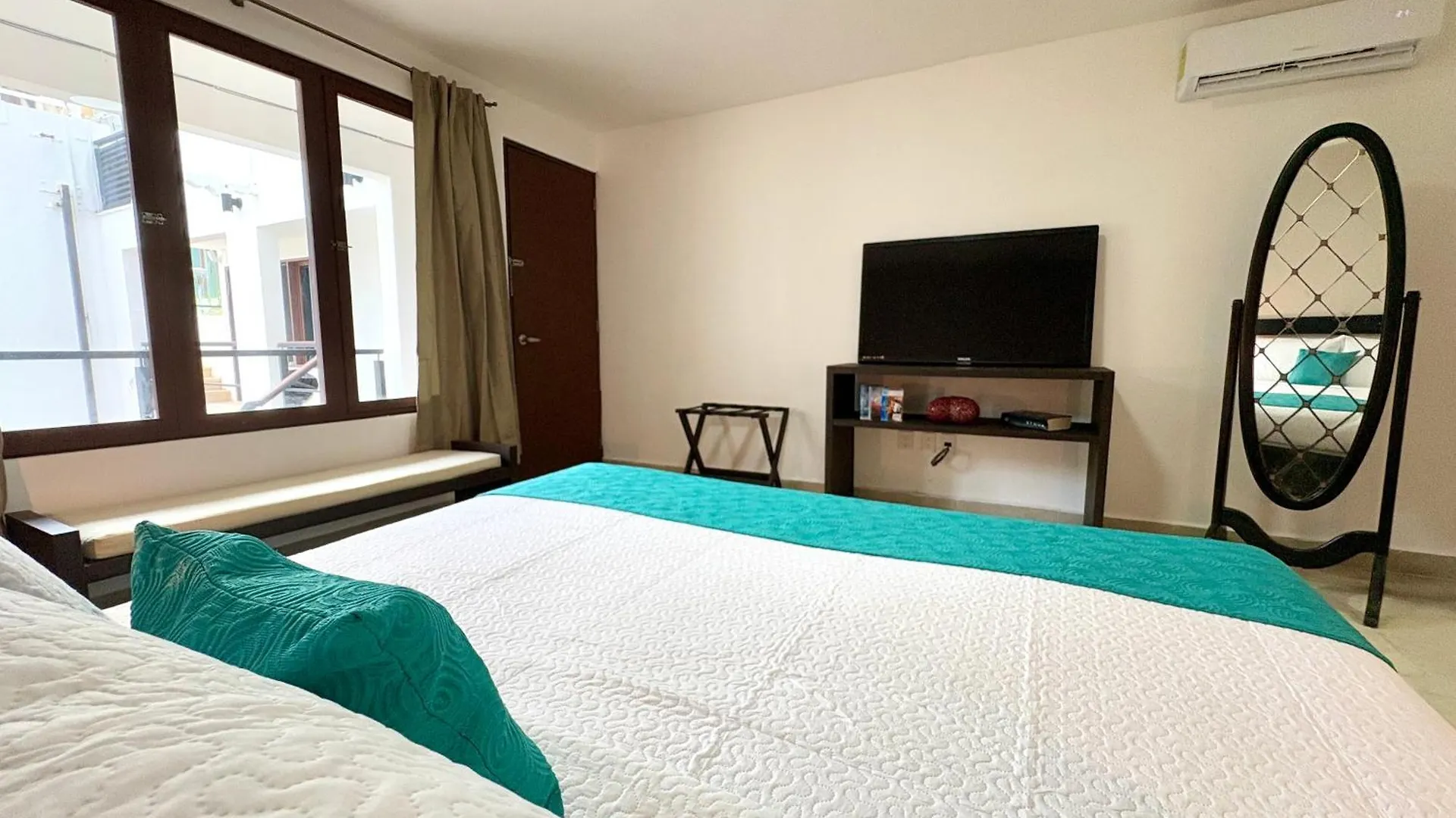 Hotel Aria Quinta Avenida & Rooftop プレヤデルカーメン