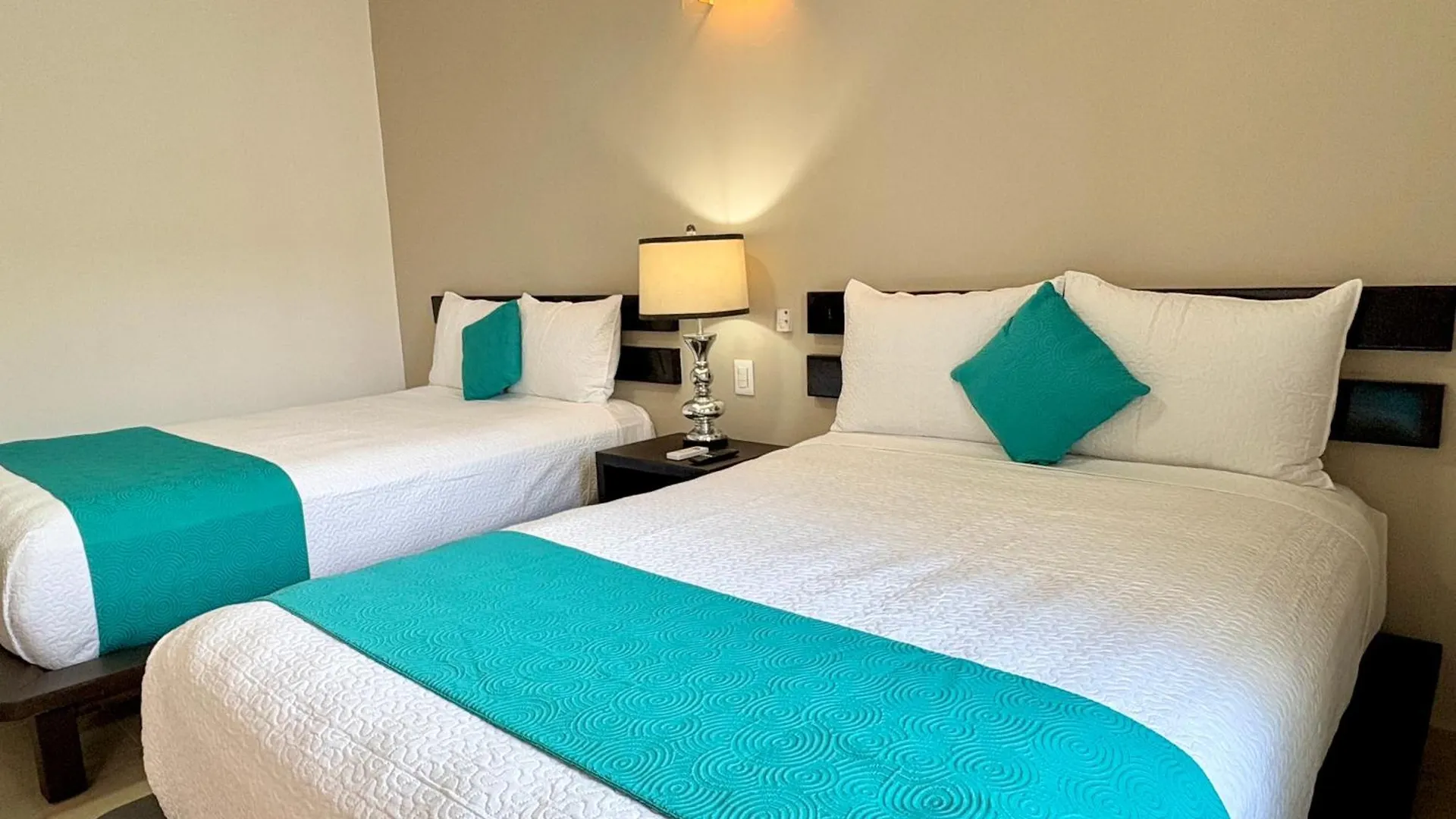 Hotel Aria Quinta Avenida & Rooftop プレヤデルカーメン